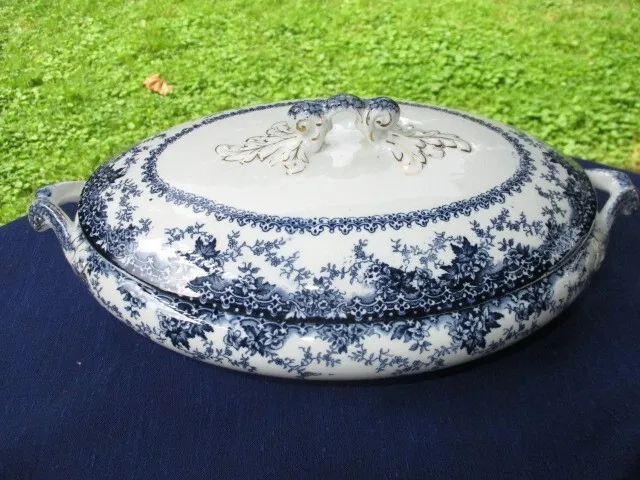 1901 Covered Casserole Tureen Guild Maddock England Flow Blue Porcelain