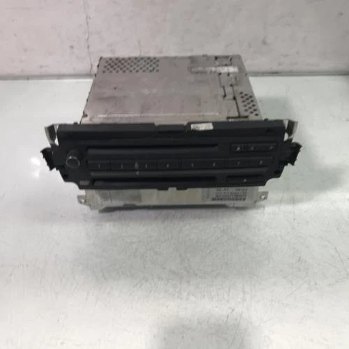 7703397911 Renault Megane I Boîte à fusibles, 28.50 7703397911 Renault Megane I Boîte à fusibles, 28.50