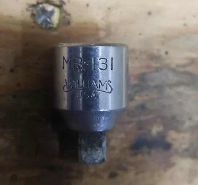 "WILLIAMS" (MB-131) 3/8" female-- 1/4" male DRIVE SOCKET RATCHET SOCKET U.S.A. "WILLIAMS" (MB-131) 3/8" female-- 1/4" male DRIVE SOCKET RATCHET SOCKET U.S.A.