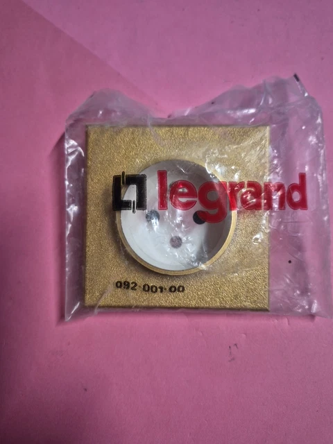 Legrand - Prise De Courant 2P+T étanche Plexo 16A 250V IP55 IK08 Complet Saillie Gris Ref 069731l 3414971882072