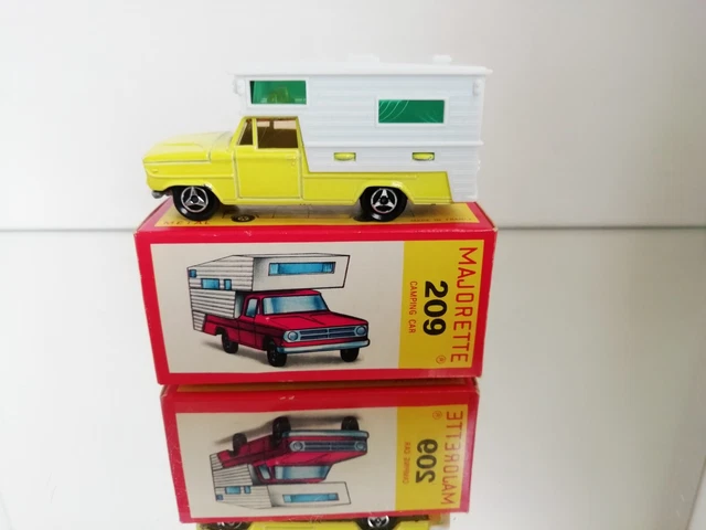MAJORETTE VOITURE FIAT 127 en boite avec chien N° 203 éch 1/55 Réf F245 MAJORETTE VOITURE FIAT 127 en boite avec chien N° 203 éch 1/55 Réf F245