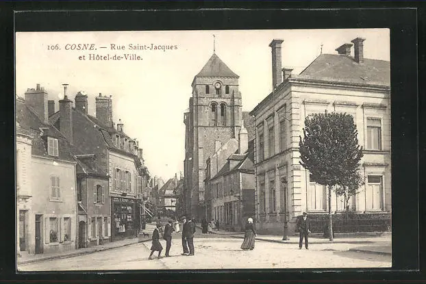 CPA Cosne, Rue Saint-Jacques et Hotel de Ville