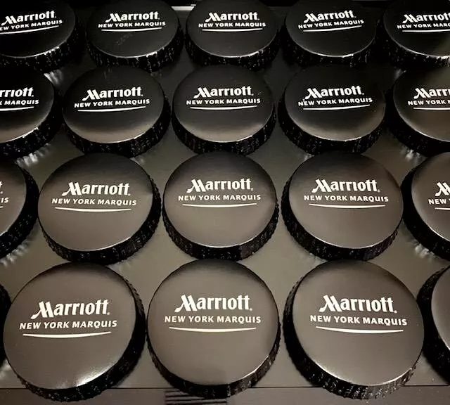 20pc! NEW YORK MARRIOTT MARQUIS HOTEL COFFEE CUP COASTERS COCTAIL WINE GLASS LID