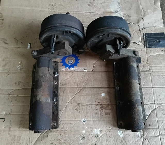 BRAKED HEAVY DUTY trailer axles 1300kg greenmech woodchipper. £220.00