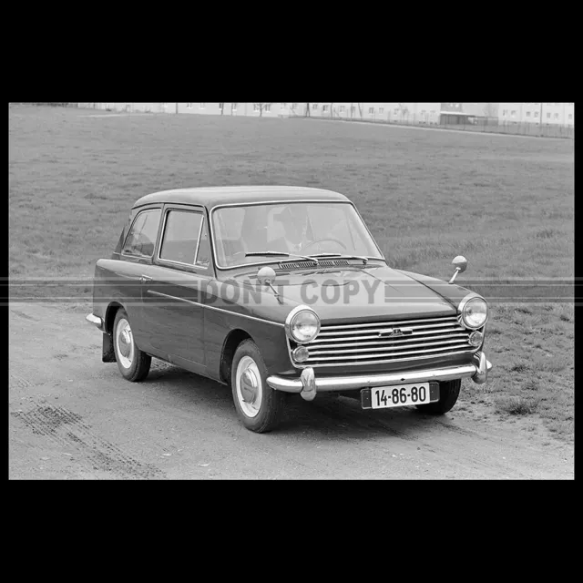 Photo A.021535 AUSTIN A40 FLOUR MK2