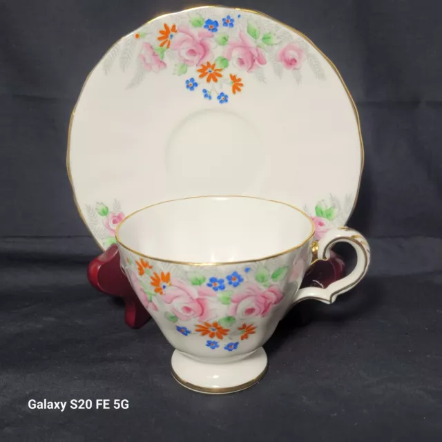 Vintage Grosvenor Bone China Tea Cup Saucer Hand Painted Floral Design