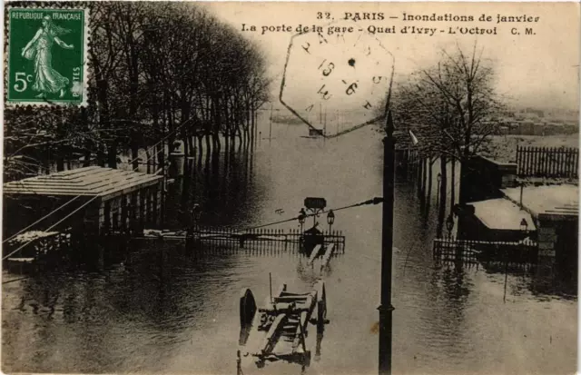 CPA PARIS 13e La Porte de la Gare. Quai d'Ivry. 1910 Flood (509149)