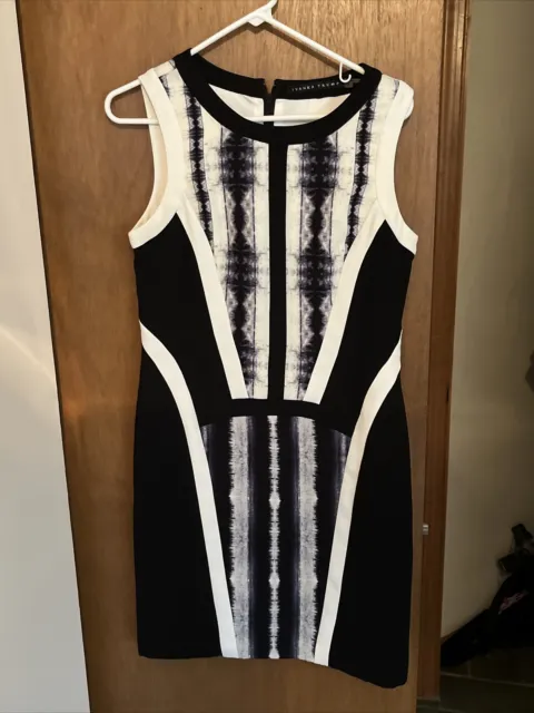 Ivanka Trump Black Blue and white Sleeveless Sheath Cocktail Dress Size 8