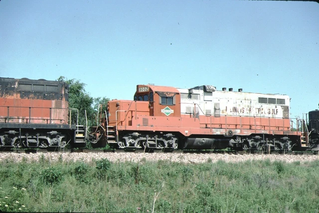 CCP Chicago Central & Pacific EMD GP8 Kodachrome original Kodak slide