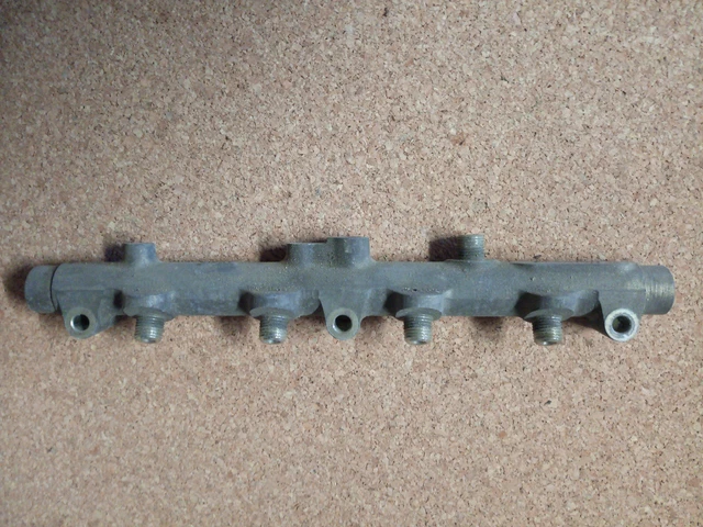 Rampe Injection Bosch Peugeot 607 2.2 HDI 136CV FAP - Occasion TBE