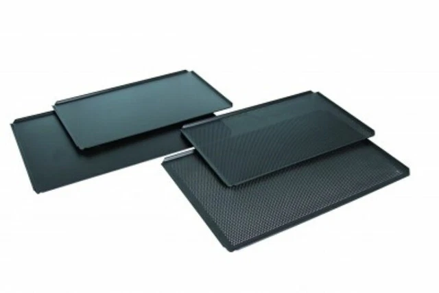 Backblech GN 1/1 mit TYNECK Beschichtung gelocht  530x325 mm GN Blech perforiert