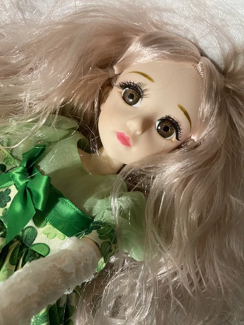 17” Sweet  Face BJD Doll In St Patrick’s Day Costume Blonde Hair Brown Eyes