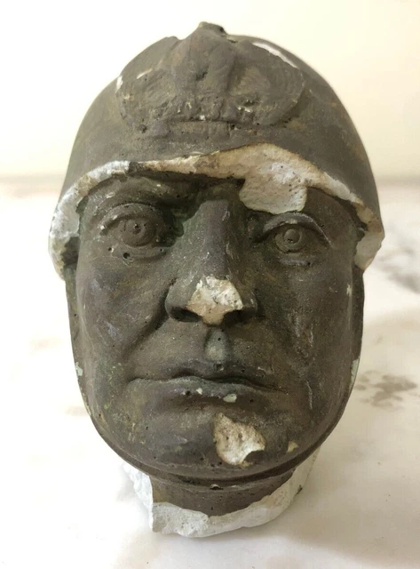 14 cm Chalk Face Sculpture 14 cm Chalk Face Sculpture