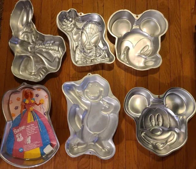 Vintage 1978-2015 Wilson Cake Pan Molds Lot of 6 Bugs Bunny, Mickey, Barbie etc.