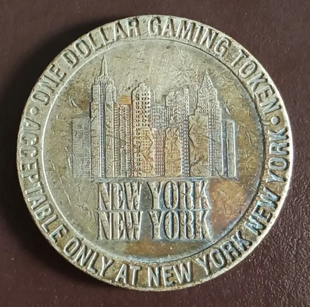 New York New York Las Vegas 1997 Casino Token Chip Medallion Coin Vintage
