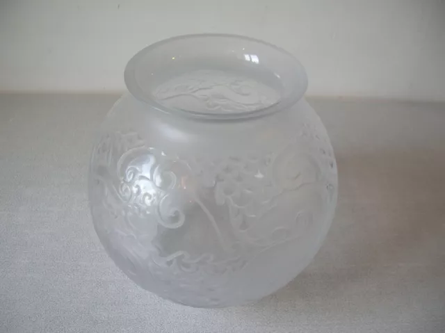 Ancien vase boule en verre de 19 cm pour 2,8 kilos