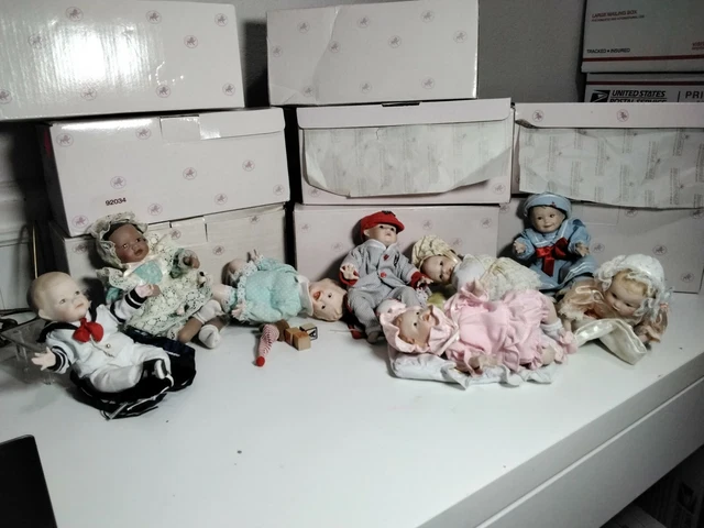 ashton-drake galleries porcelain doll with box set of 8