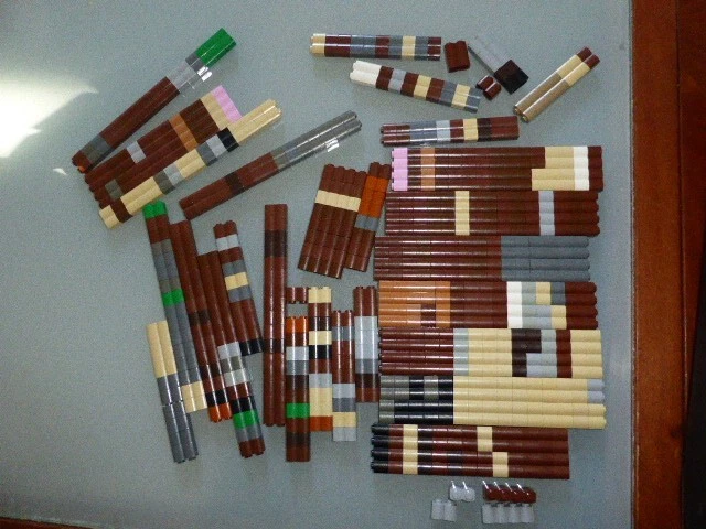 Lego Lot De + 370 Murs Crénelés, Créneaux, Reference 30136