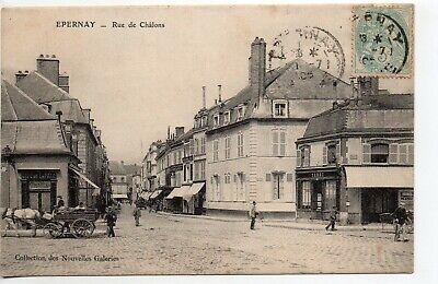 EPERNAY - Marne - CPA 51 - rues et places - attelage café de la Paix rue Chalons