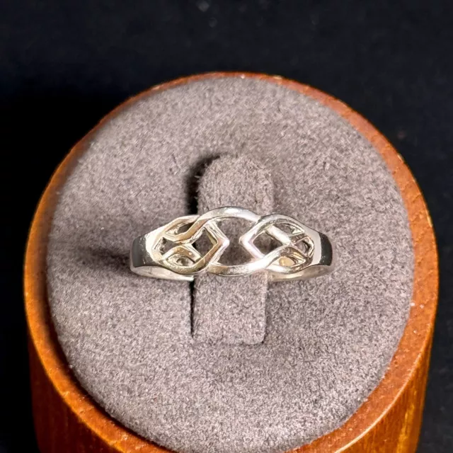 Vintage Sterling Silver 925 Celtic Knot Design Tapered Band Ring Size 9.75 Fit