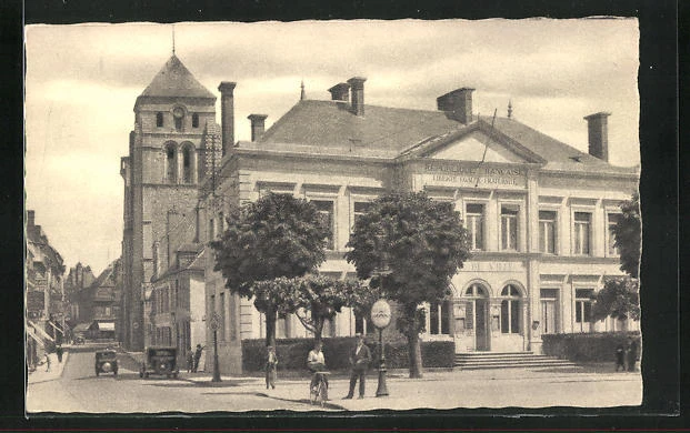 CPA Cosne-sur-Loire, L'Hotel de Ville