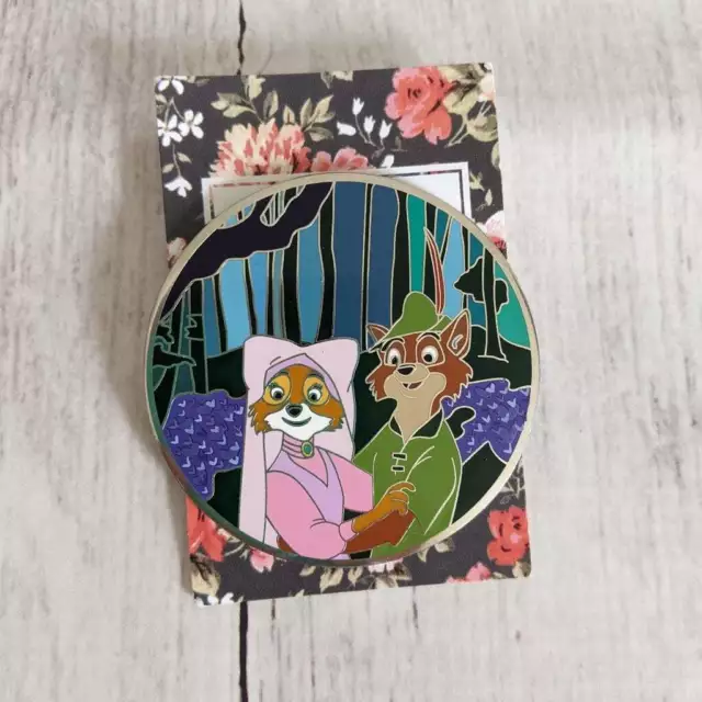 Maid Marian Robin Hood Fantasy Pin Disney NEW