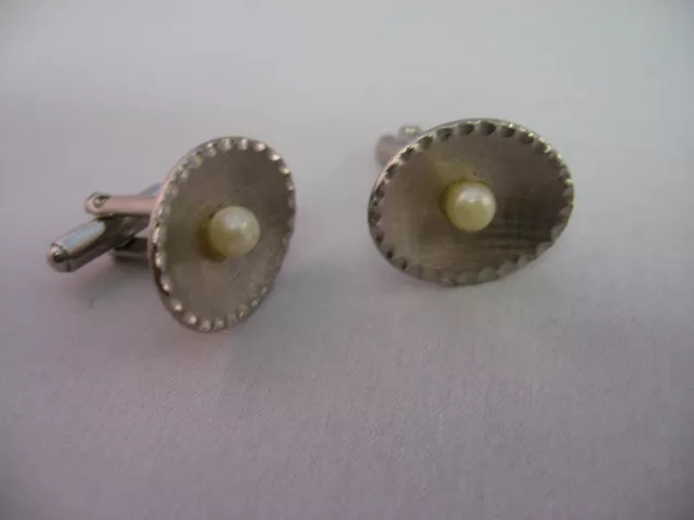 Vintage Mens Cufflinks: Textured Silver Tone Curved Style w/ Faux Pearl