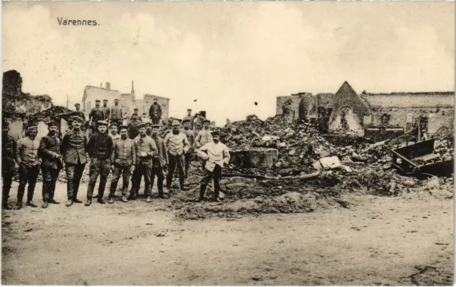 CPA Varennes-en-Argonne - Place - Soldiers - Ruines (1037280)