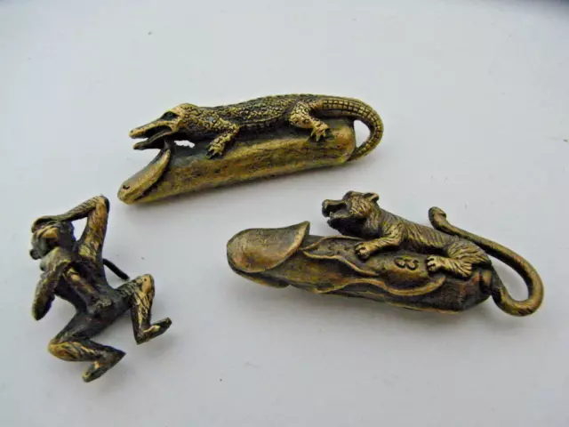 2x Löwe Krokodil Ritt Lingham Phallus Penis Amulett Anhänger Halskette ca 5cm