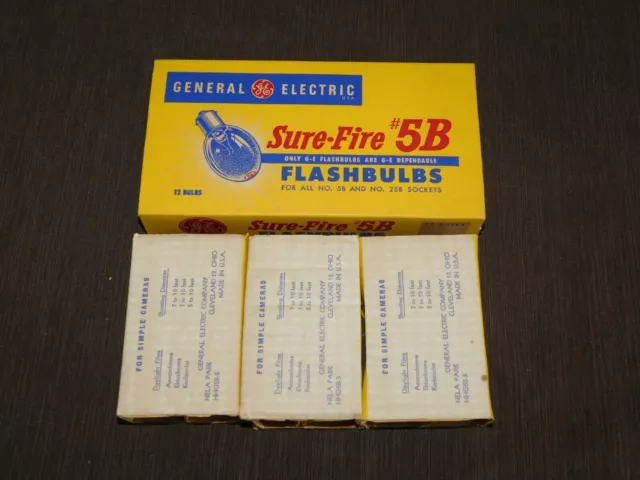 Vintage Camera Ge General Electric Sure Fire #5B 9 Flash Bulbs