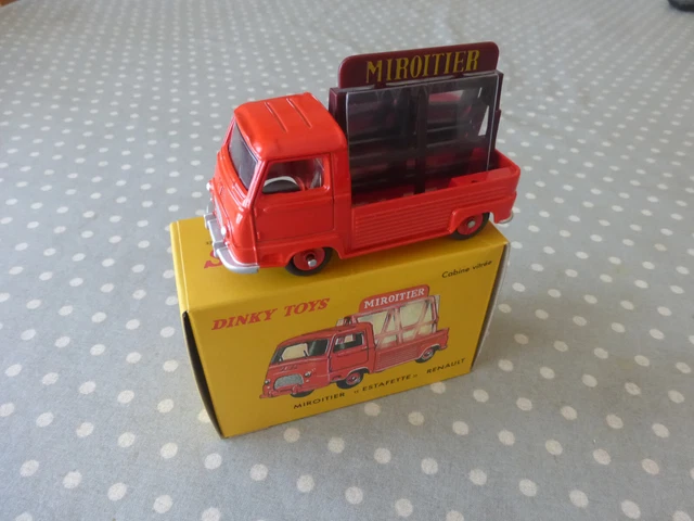Dinky Toys Renault Frégate Bicolore Rouge Et Mastic, échelle 1/43ème, CIJ
