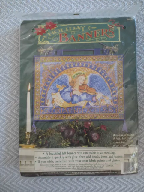 KIT DE BANDERAS DE ÁNGEL MOSAICO Dimensiones SELLADAS #18059 - 18-1/2"" x 15""