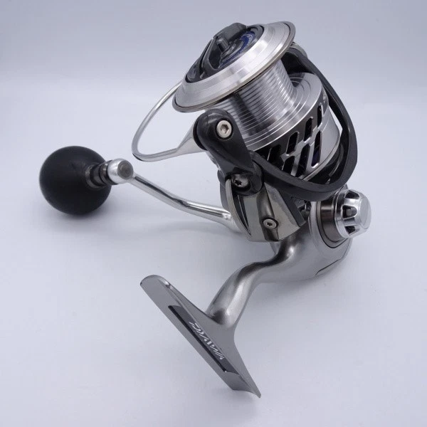 DAIWA - SALTIGA BJ３５００H Saltiga_BJ_3500H.jpg