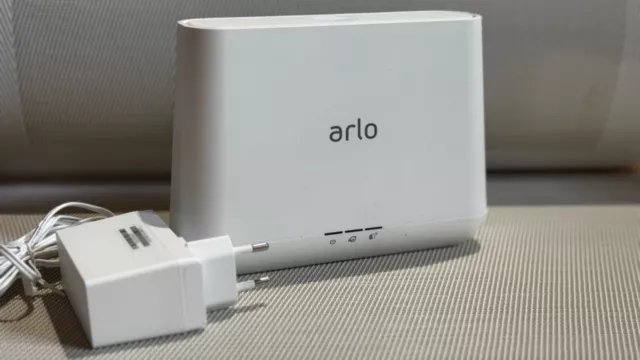 Netgear Arlo Basisstation VMB4000 , ohne Kameras, Weiß - gebraucht - einwandfrei