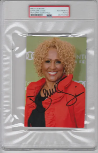 Autographed Darlene Love photo    PSA/DNA certified