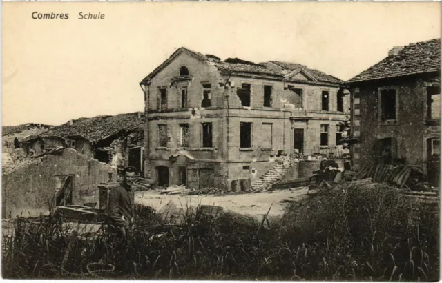 CPA Combres - L'Ecole - Schule - Ruines (1037635)
