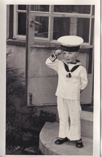 BOY SAILOR IN Uniform Saluting - Hms St Vincent £2.43 - PicClick UK
