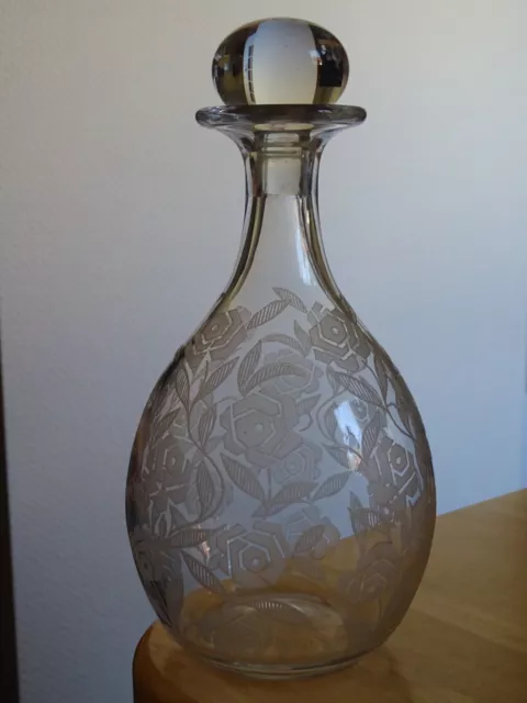 Une Ancienne Carafe A Vin En Cristal De Baccarat Epoque 1925 Fontenay Roses