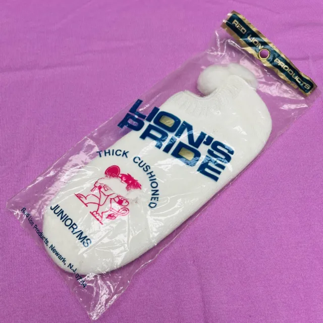 Vtg POM POM Socks White Women’s Red Lion Pride Thick Cushioned Bootie Sport New