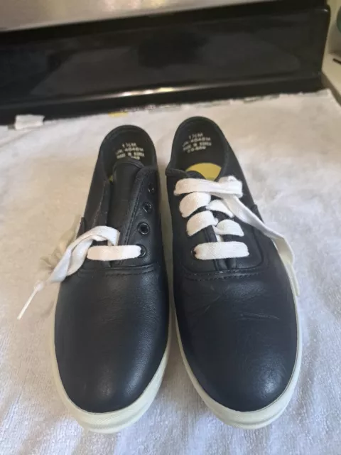 KEDS kids Navy Leather Athletic Shoes NEW Sz 1.5 Med