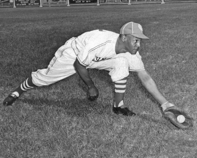 Kansas City Monarchs BUCK O'NEIL Glossy 8x10 Photo Negro League Baseball Poster