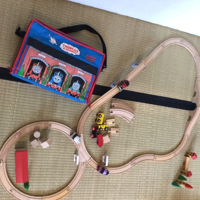 Brio Wooden Train  set bag & Track ThomasTank Engine salty Rosie Stanley starter