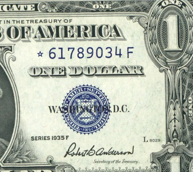 ** STAR ** $1 1935 F ((CHOICE UNCIRCULATED)) Silver Certificate ** DAILY AUCTION