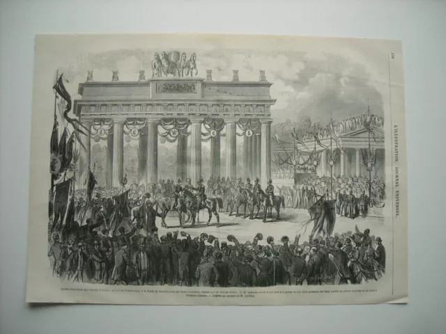 Gravure 1866. Troupes Prussiennes A Berlin. Porte De Brandebourg Le Roi Recoit.