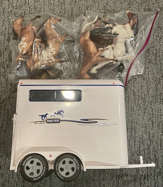 VINTAGE BREYER WHITE Fullsize 2 Horse Trailer 2002 With 8 Horses