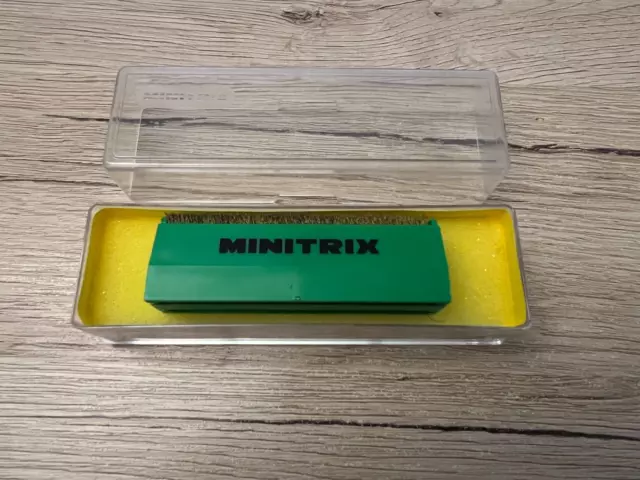 Minitrix Lokradreiniger 6623 Voie N Bon État en Emballage D'Origine