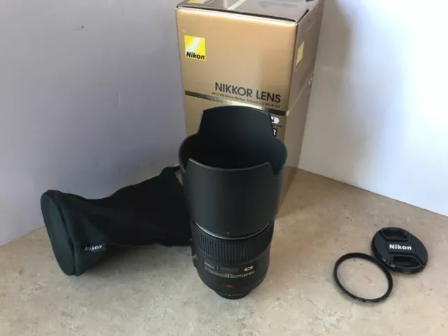 Nikon Nikkor AF-S Micro 105mm f2.8 G ED IF VR lens
