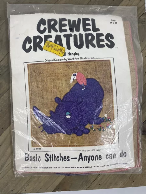 De Colección Crewel Creatures Rinoceronte Colgante de Pared Lana Estudios de Arte 16 X 16 Nuevo Kit 1968