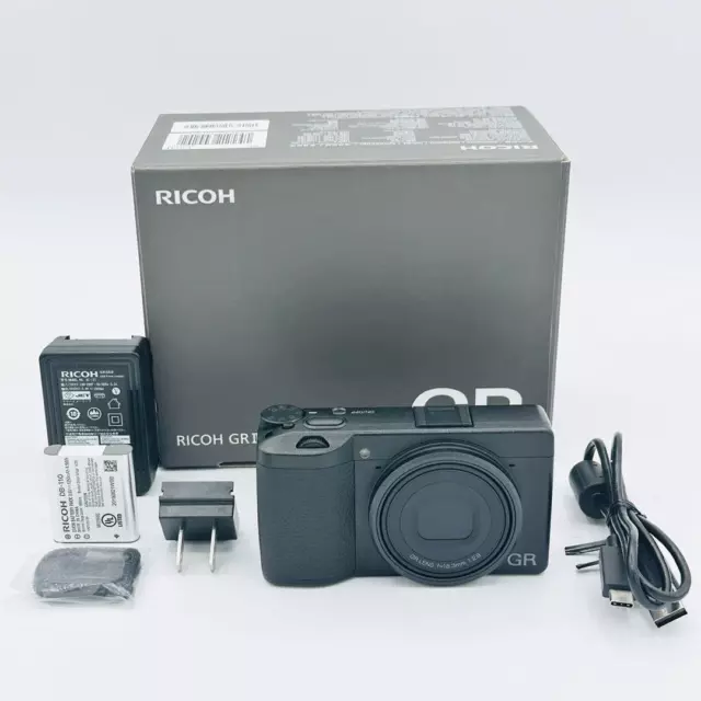 [Near mint] (Shutter count:2622) Ricoh GR III 24.2MP Compact Digital Camera