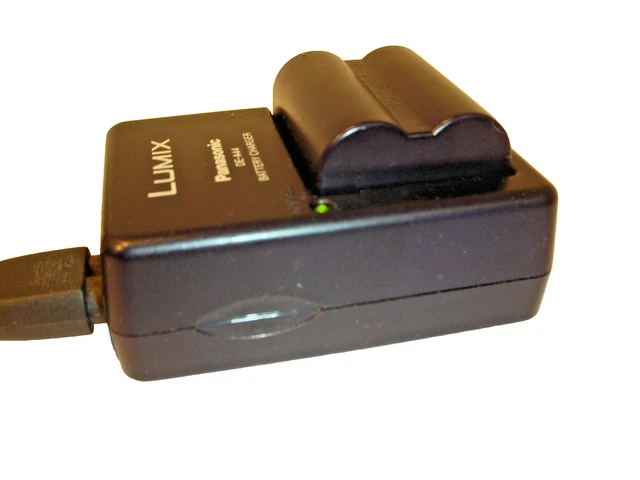 パナソニックLumix デジカメDMC -FX77 Batteries, Camera, Drone & Photo Accessories, Cameras